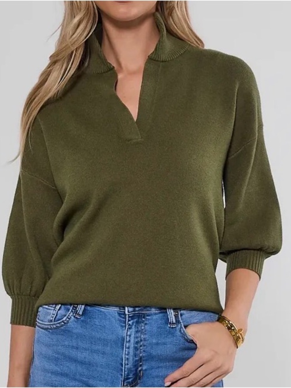 Avara Relaxed Olive V-Neck Pullover Sweater